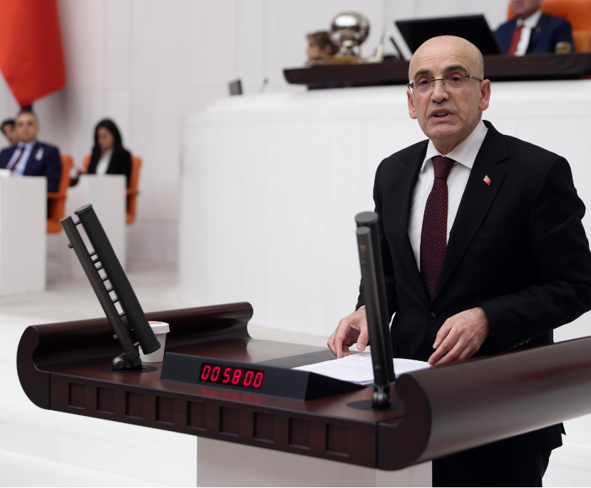 MEHMET ŞİMŞEK: CARİ AÇIĞI MİLLİ GELİRE ORAN OLARAK YÜZDE 2,5’İN ALTINA ÇEKEREK REZERV BİRİKİMİ SAĞLAYACAĞIZ